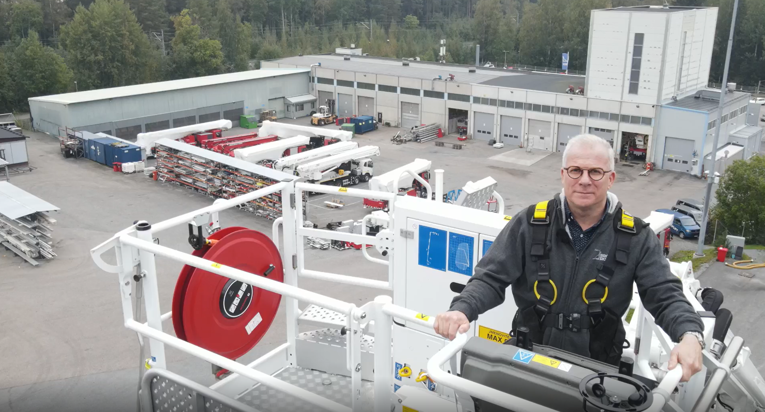 Globaali nostolavalaitevalmistaja Bronto Skylift Oy Ab – kun nopeus ja kokemus ratkaisevat